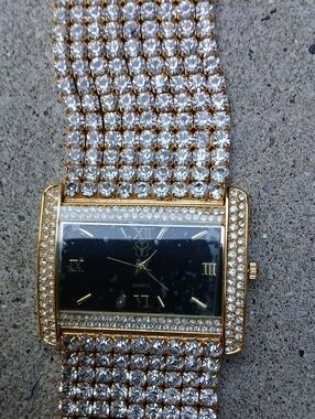 Suzanne Somers gold-tone rhinestone cocktail bracelet Watch